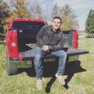 Meet your Posher, Zac